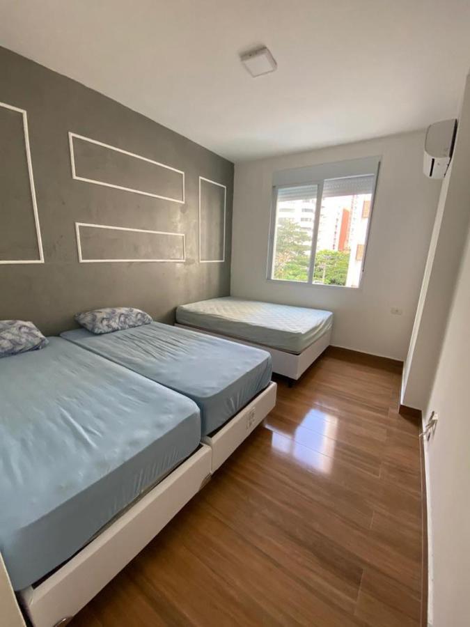 Apartamento Guaruja Pitangueiras 50 Metros Da Praia. Eksteriør bilde